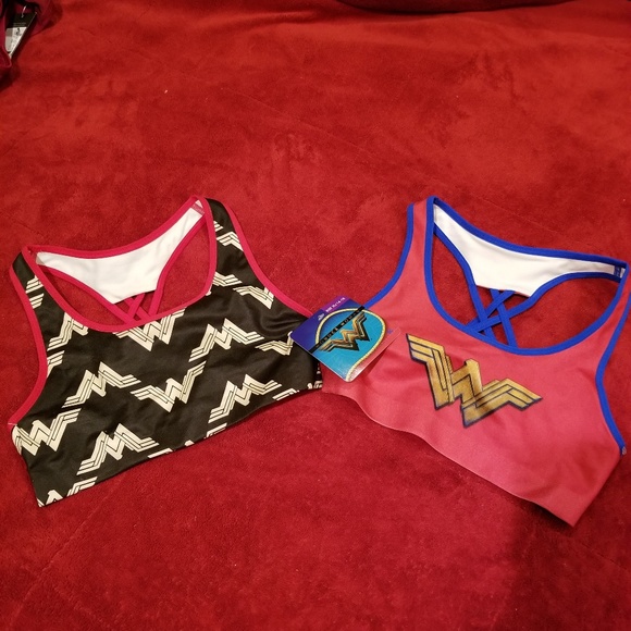 Marvel Other - Girls NWT XL pull over bras Wonder Woman Marvel Other - Girls NWT XL pull over bras Wonder Woman